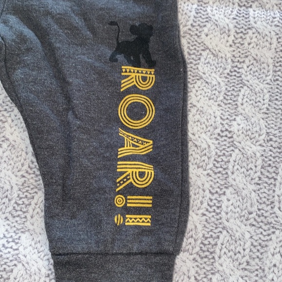 Disney© Sweatshirt and Sweatpants Set for Baby Lion King 3-6 months - Picture 3 of 3